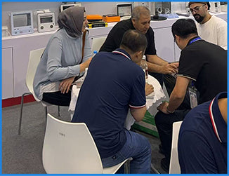 Live product demonstration and technical discussion at Filazoo trade show booth